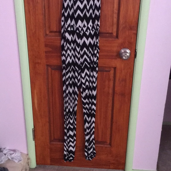 Patterned Jumpsuit - Picture 2 of 2